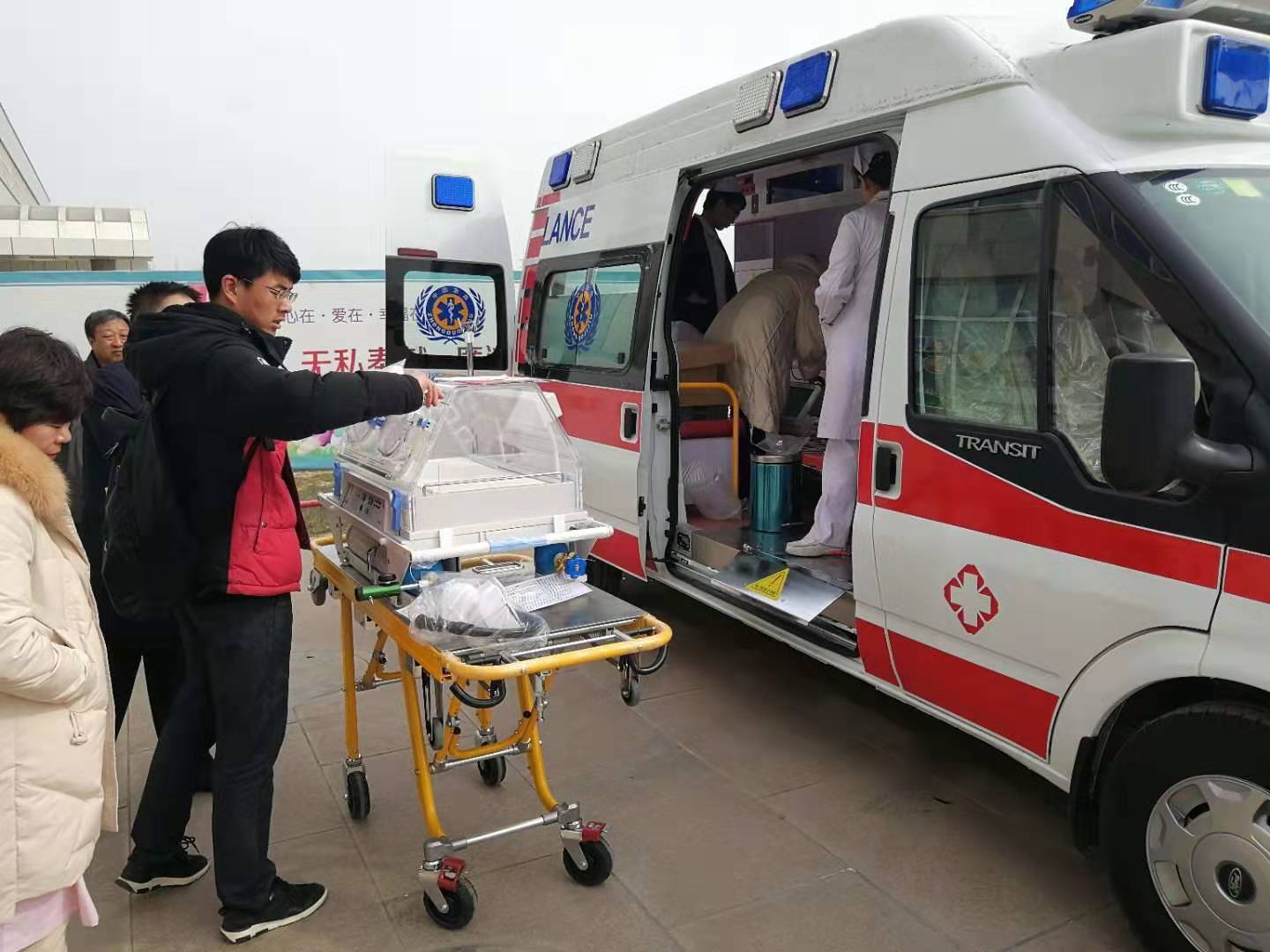 东港市救护车转院